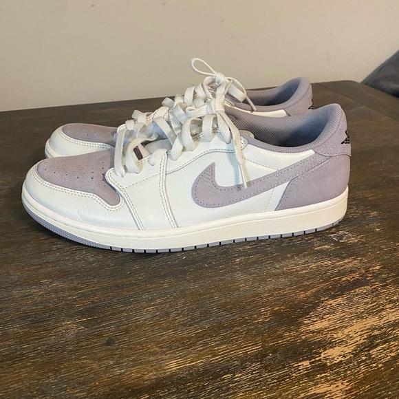Mens Nike Jordan 1 low OG size 11 in great shape! - Picture 1 of 4